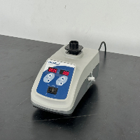 VWR Advanced Microplate Vortex Mixer image 0
